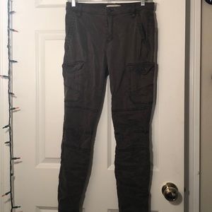 Skinny cargo pants